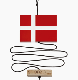 Nordic By Hand - Snoren - Dansk Flag Med Snor