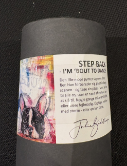 Julie Bidstrup Plakater - Step Back - I&acute;M Bout To Dance 50 x 70 cm.